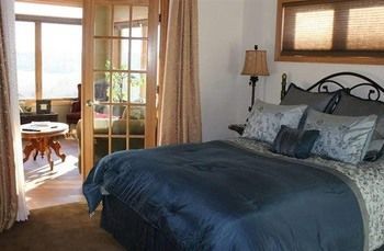 Springdale Inn Mount Horeb 外观 照片